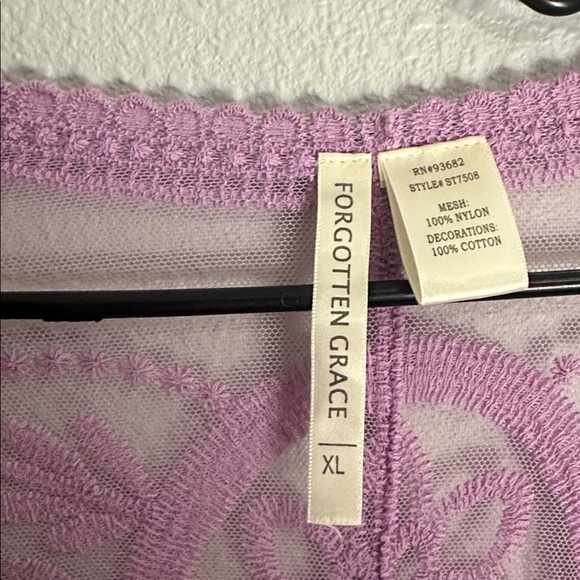 Lavender Lace Robe - Picture 2 of 7